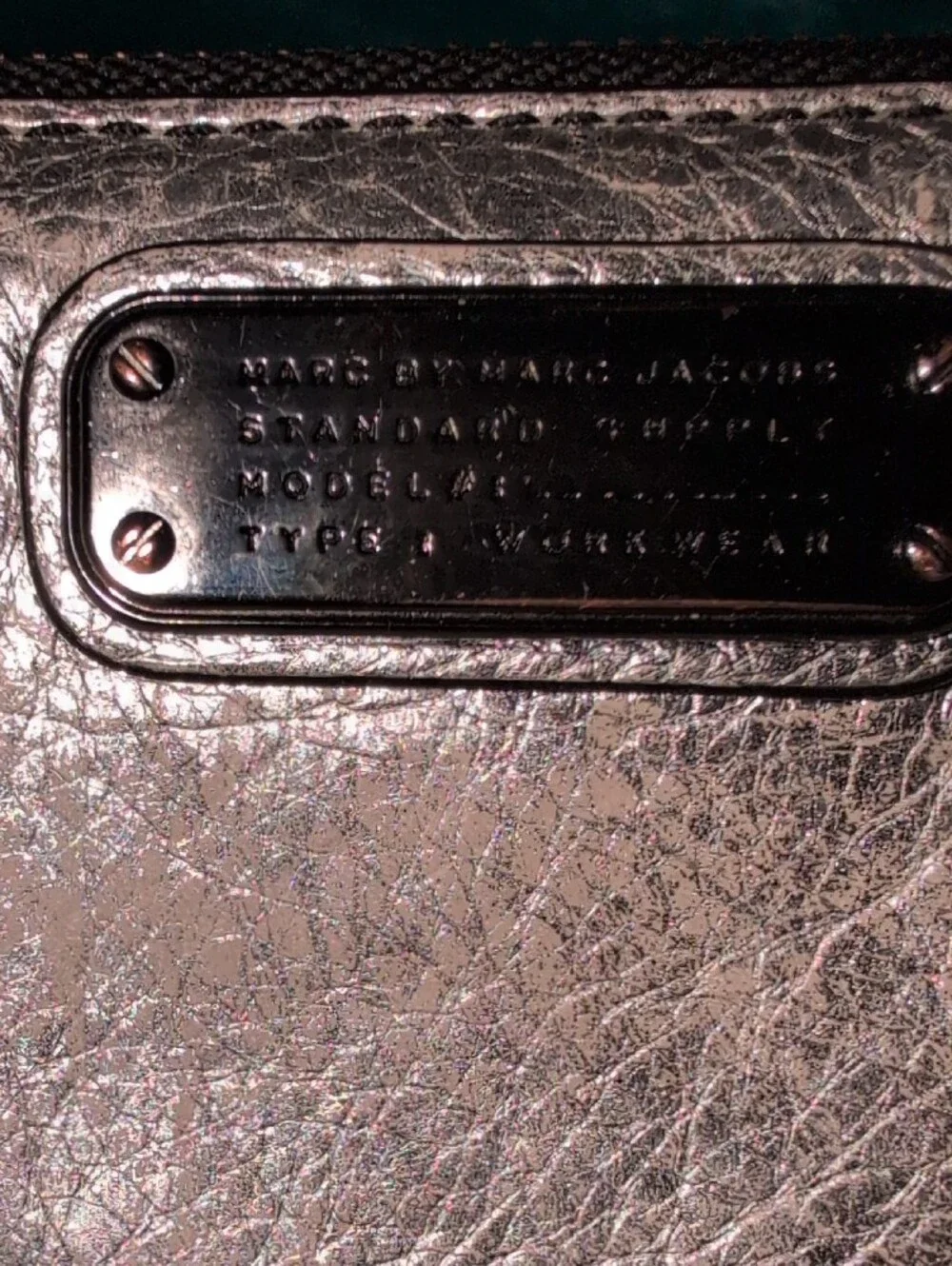 Silver Metallic Contental Zip Wallet By Marc By Marc Jacobs